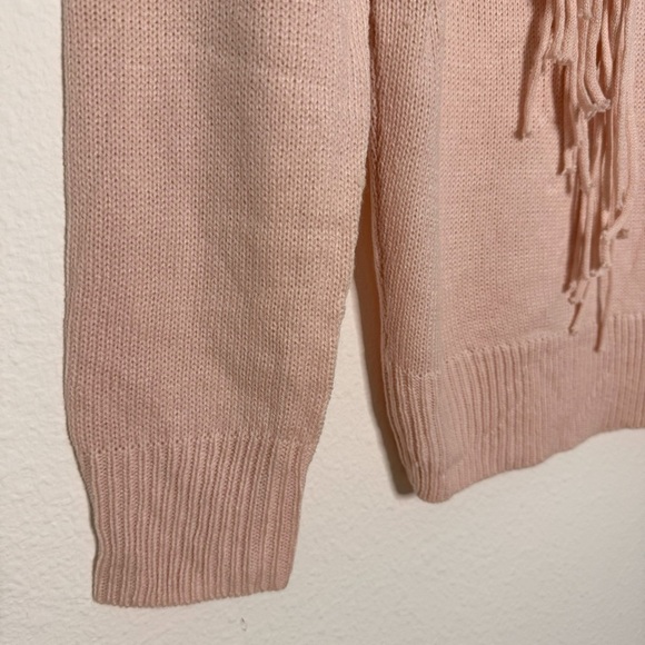 Ontwelfth blush pink boho Fringe long sleeve sweater NWT size S - Picture 4 of 11